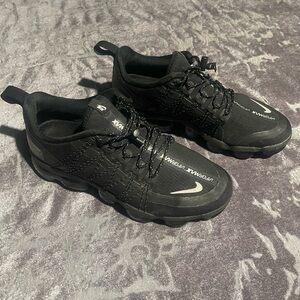 Nike Air VaporMax Run Utility Black Sneakers – Women’s Size 8 (unisex)